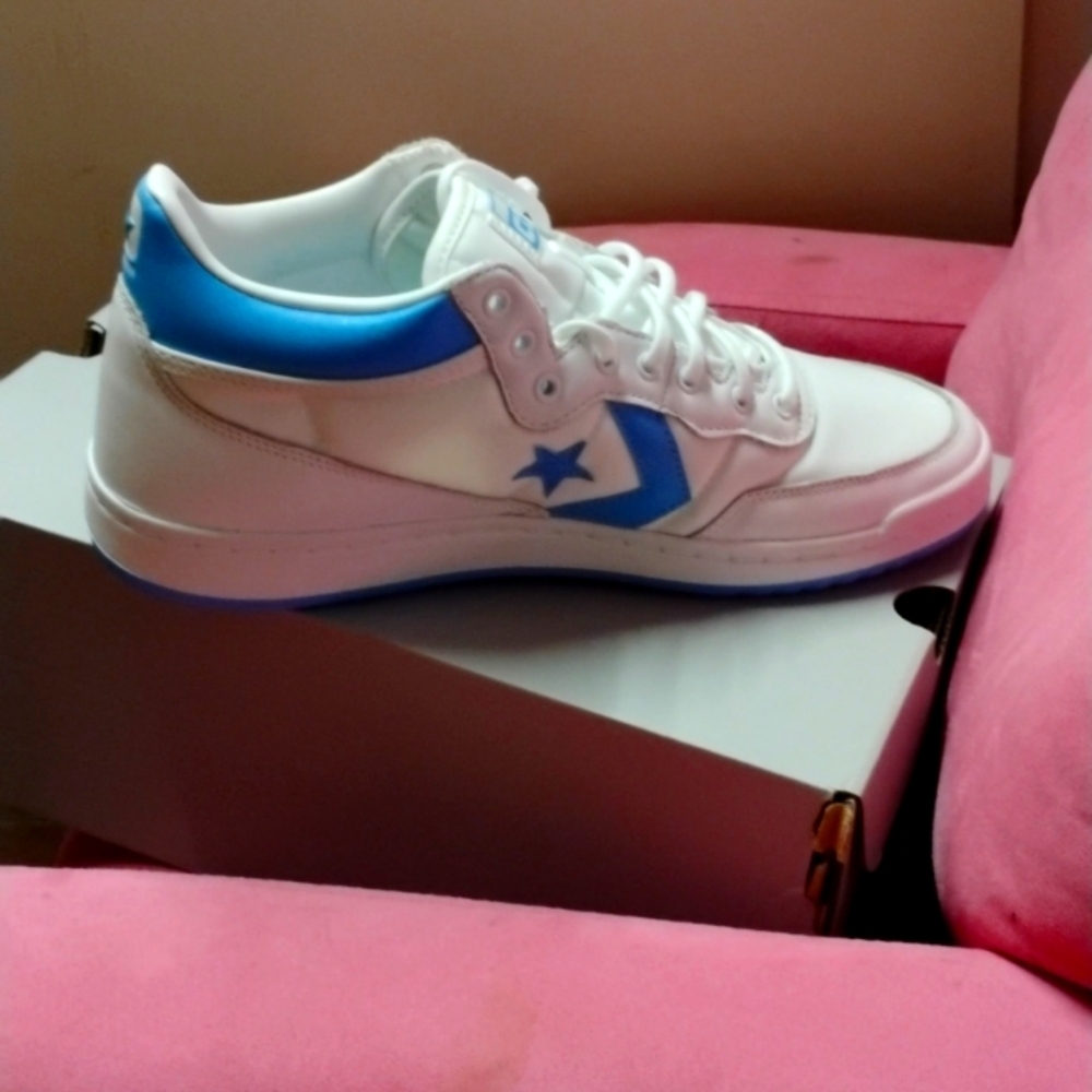 Fastbreak Converse Pro Mid 'White Light Blue'